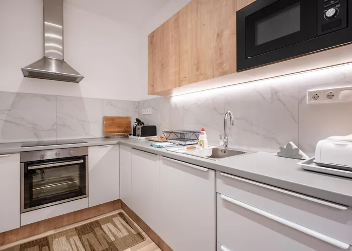 Delta Curve Apartment