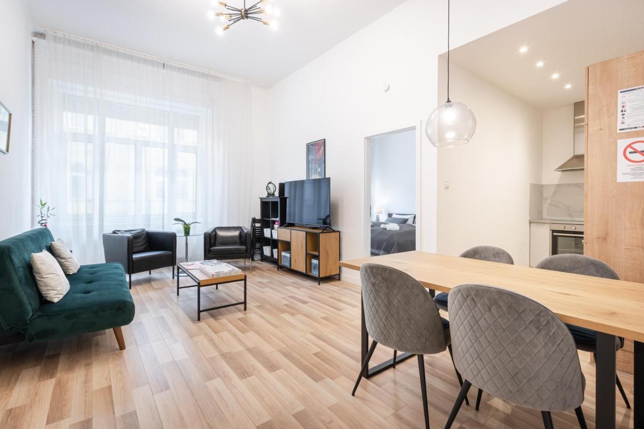 Delta Curve Apartmán